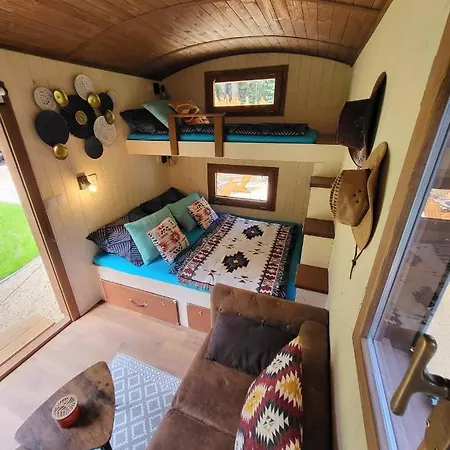 Golden Valley Glamping Сasa de vacaciones *