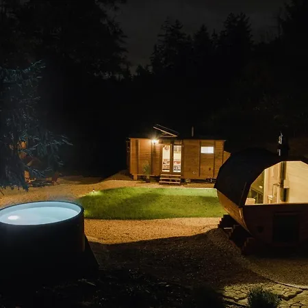 Golden Valley Glamping Сasa de vacaciones *
