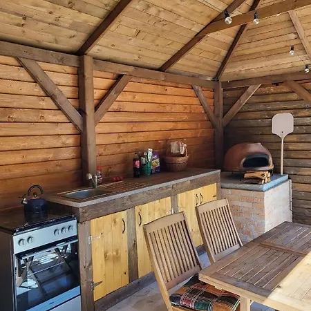 Golden Valley Glamping * Borotice